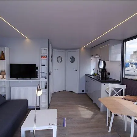 Hausboot Fjord Auriga Mit Biosauna In * Wendtorf